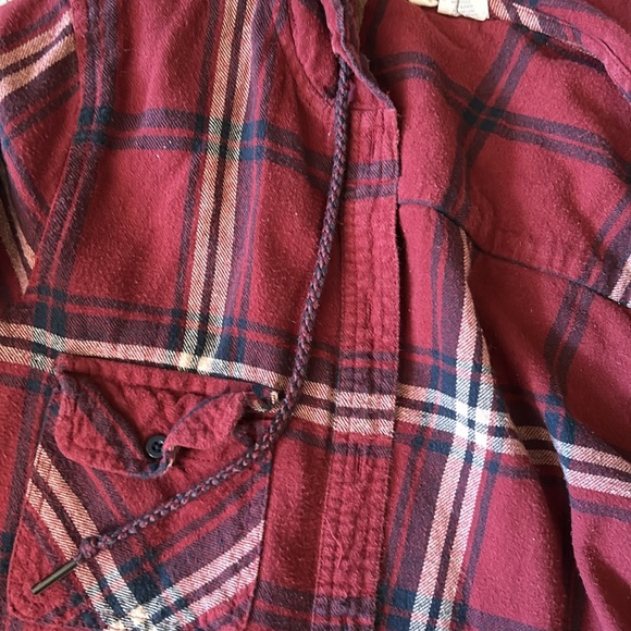 Red hooded flannel - Picture 2 of 2